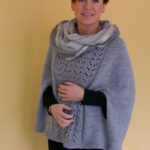 Ponczo z udawanymi kieszonkami (pdf)